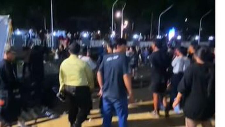 Bentrokan di Konser Reggae Jakarta, 3 Orang Terluka