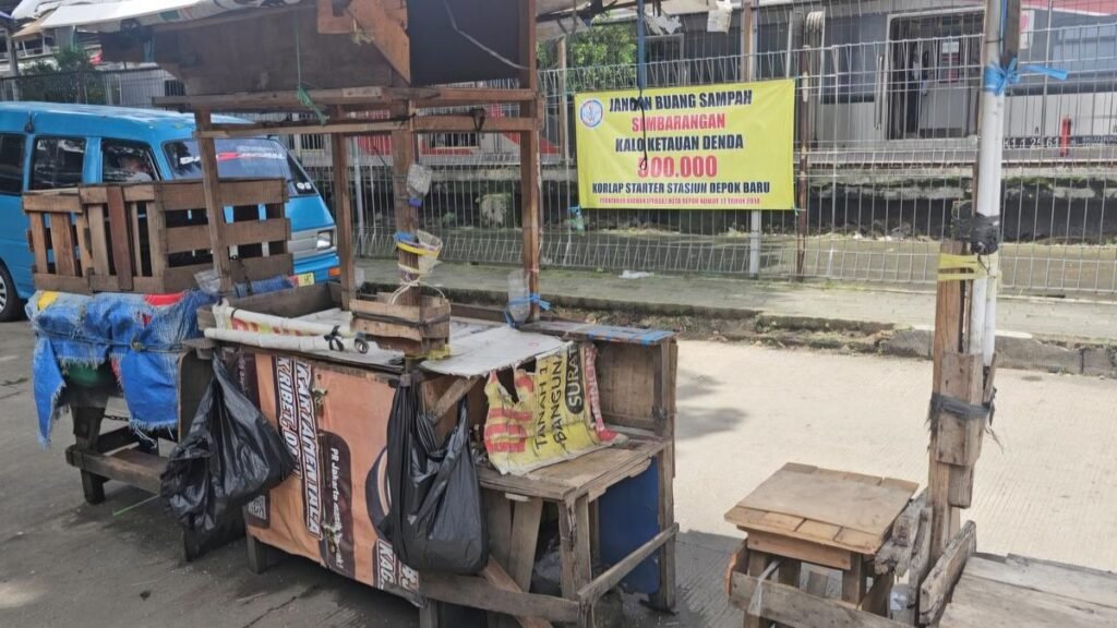 Polisi Gadungan Pemeras Tukang Parkir di Depok Diamuk Massa